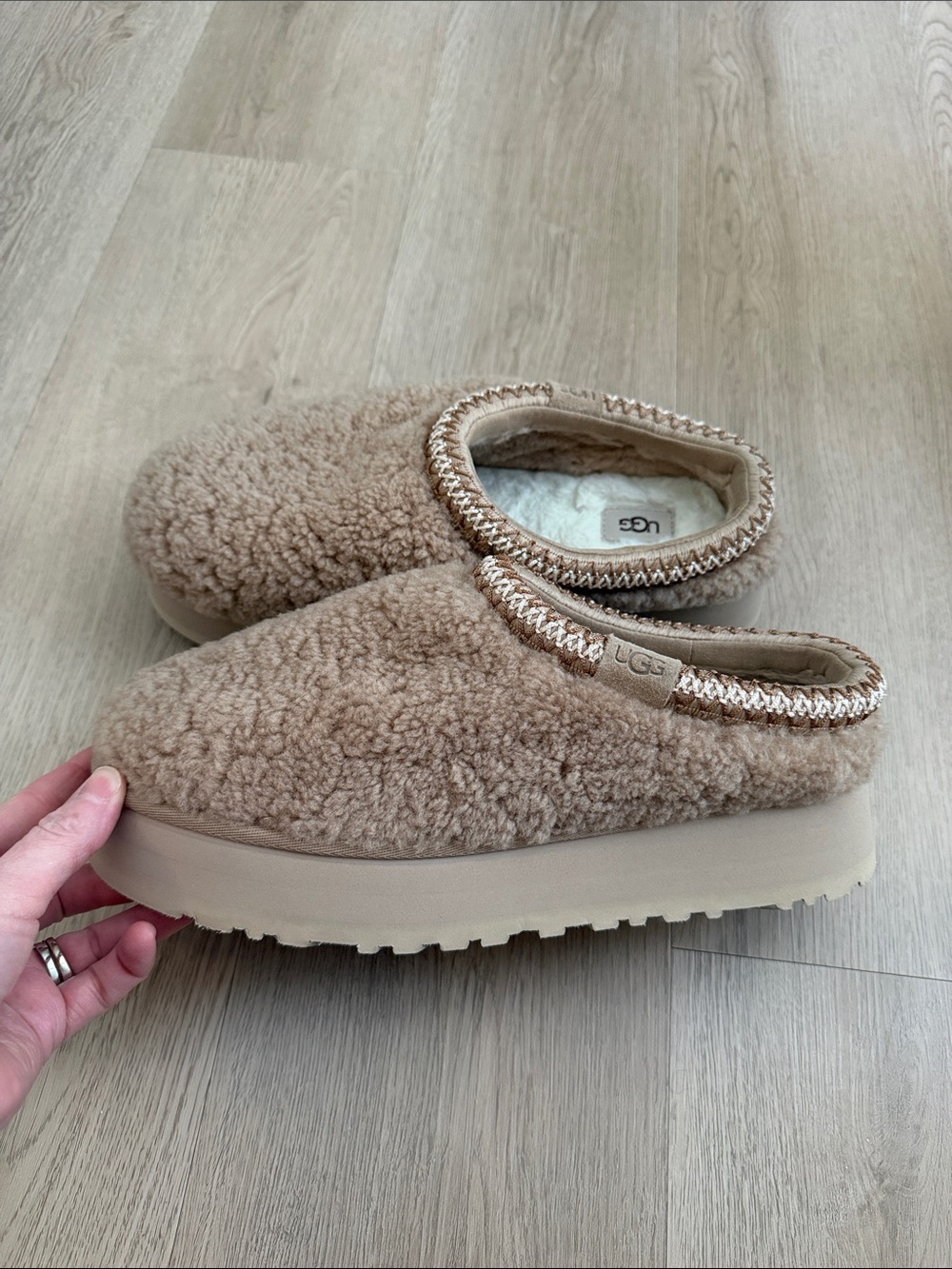 UGG tasman maxi curly platform slippers womens sz 10